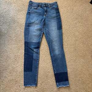 Universal Thread Patchwork Raw Hem Skinny Jeans Size 2/26R
